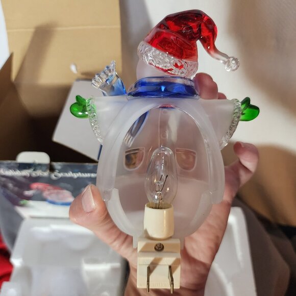 Heritage Mint Ltd Snowman Holiday Ice Sculpture 6.5" Acrylic 7W 120V Night Light - Picture 16 of 16